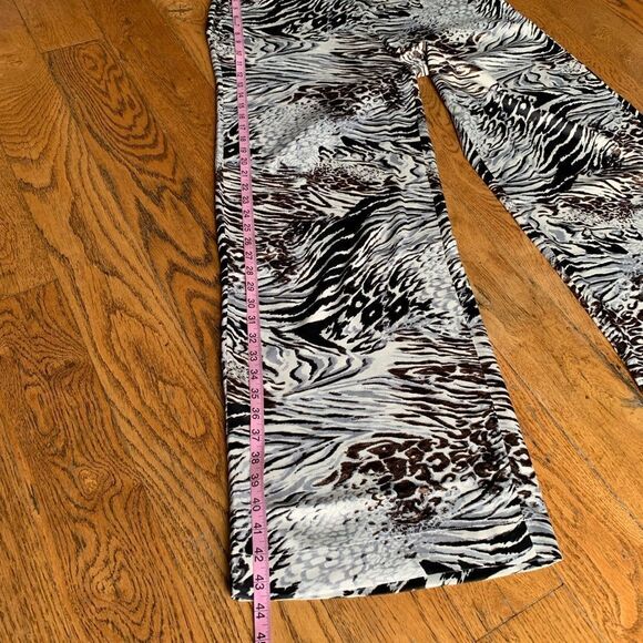 Massey Abstract Animal Print 2 piece set - Picture 11 of 14